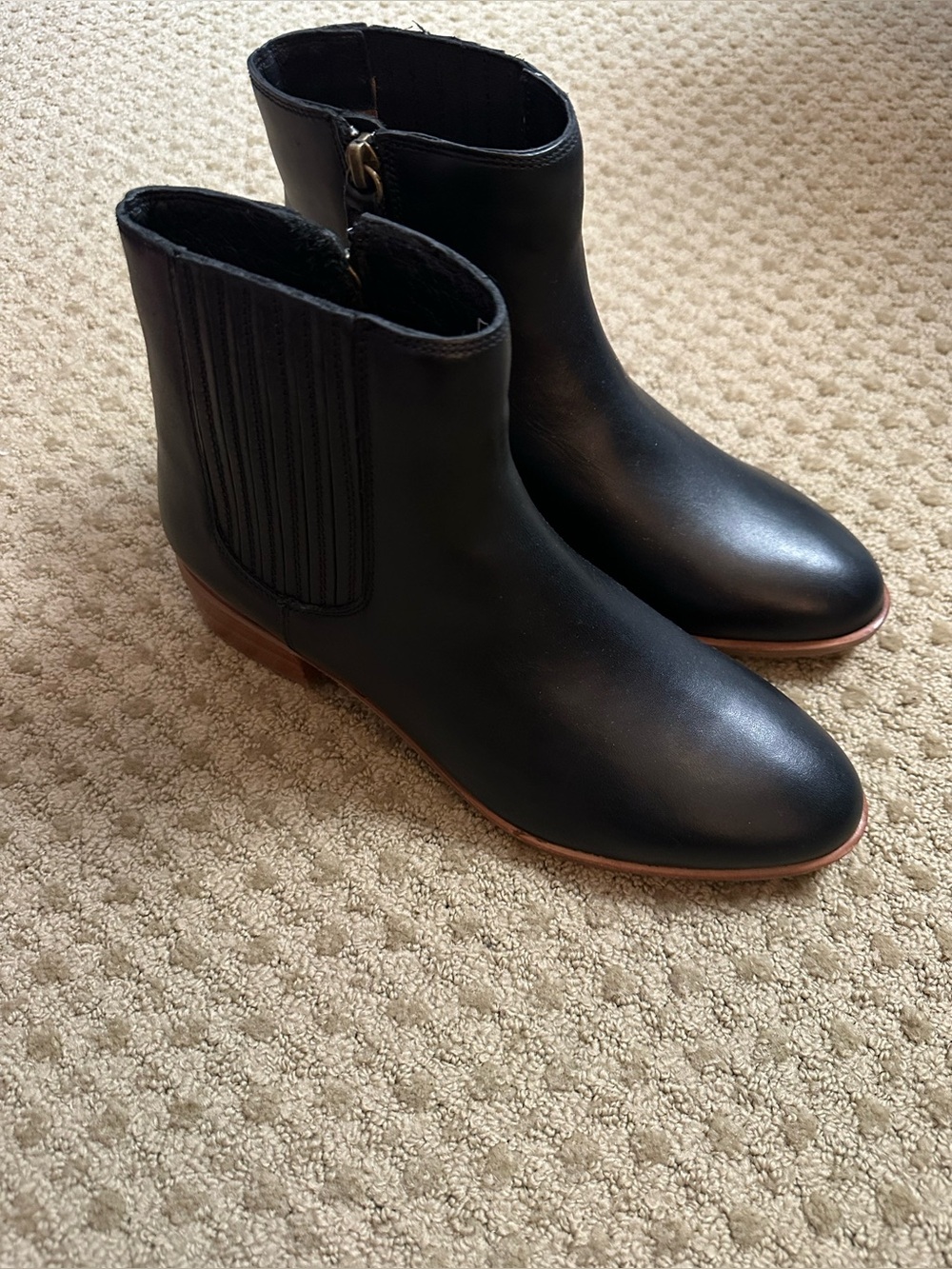 Soludos Delaney boot (never worn)